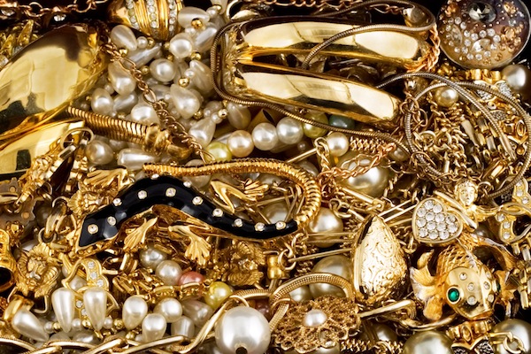 Best Tips to Sell Vintage Jewellery