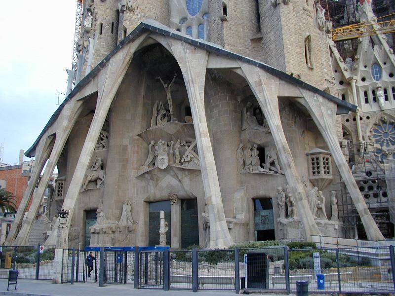 gaudi 2